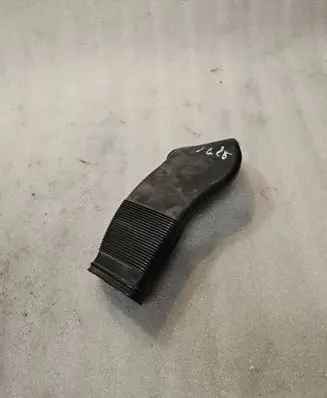 Audi A6 S6 C5 4B Air intake duct part 8D0129617E