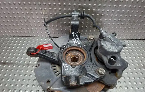 Renault Captur II Front wheel hub spindle knuckle S26340876