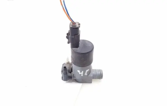 Nissan Pathfinder R51 Windscreen/windshield washer pump 964155388C