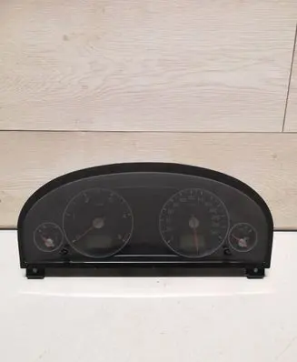 Ford Mondeo Mk III Speedometer (instrument cluster) 3S7F10841 44ZU187