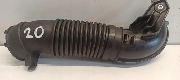 Suzuki Swift III Air intake hose/pipe