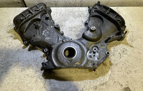 Ford Mustang VI Timing chain cover FR3E6019AA