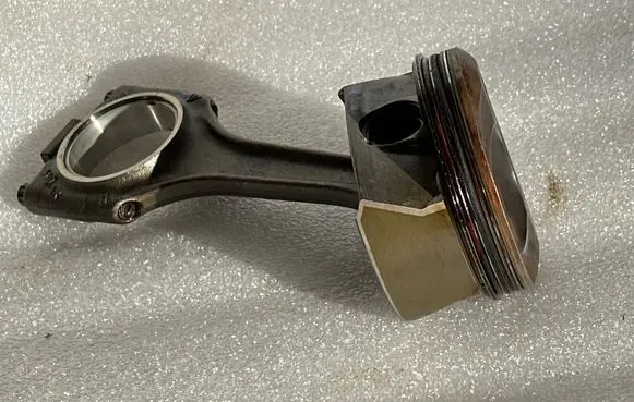 Porsche Cayenne (92A) Piston with connecting rod 94810301070 94811913a 96l56