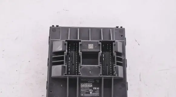 Volkswagen Transporter - Caravelle T6 Central body control module 7E0937090C
