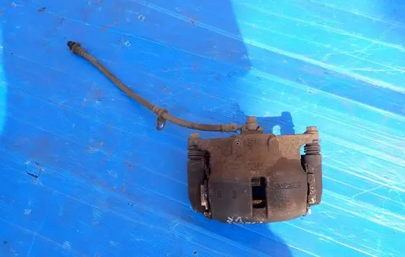 Suzuki SX4 S-Cross Front brake caliper