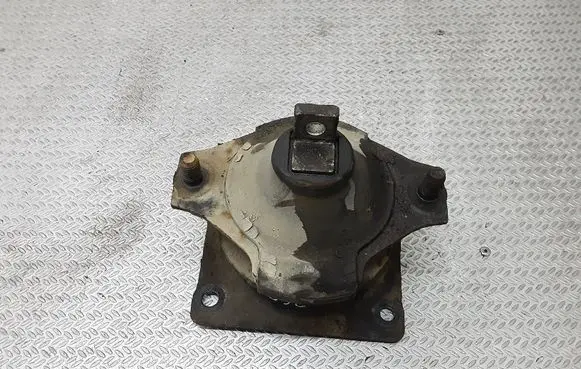 Honda Accord Engine mount bracket