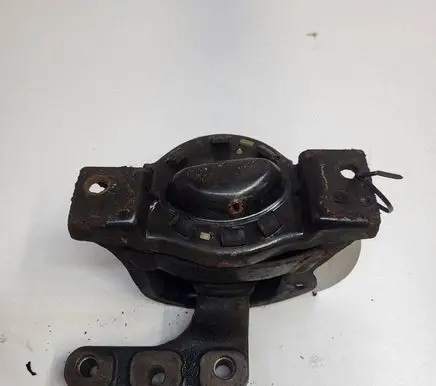 Peugeot 208 I Engine mount bracket 9671185380