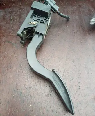 Hyundai Terracan Accelerator throttle pedal AIRHL093 10730006