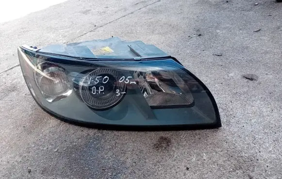 Volvo V50 Headlight/headlamp