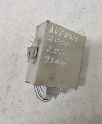 Toyota Avensis T250 Door control unit/module 8974105070