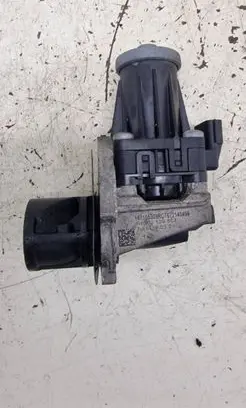 Nissan Juke I F15 EGR valve H8200129863