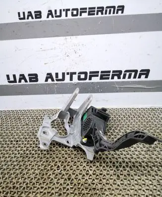Seat Ibiza IV (6J,6P) Brake pedal 6R2721058A