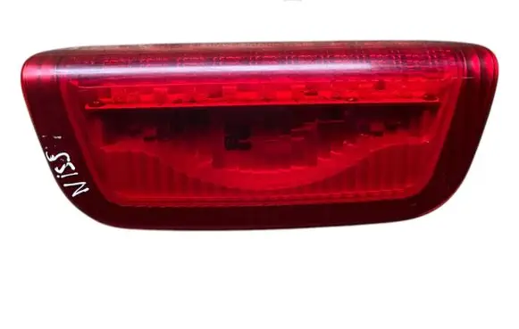 Nissan Juke I F15 Third/center stoplight