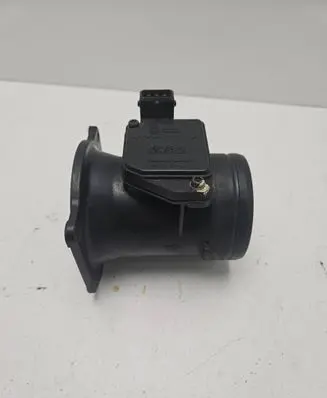 Audi A3 S3 8L Mass air flow meter 058133471 AE6010B