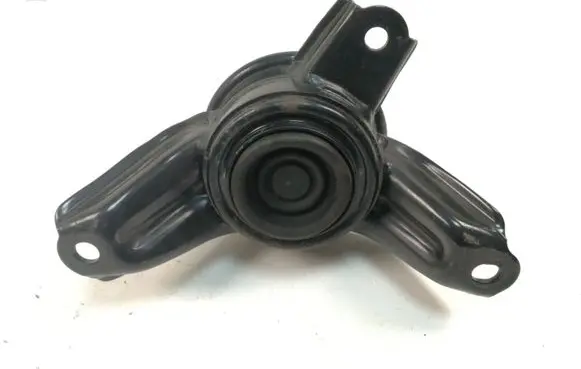 Honda CR-V Engine mount bracket