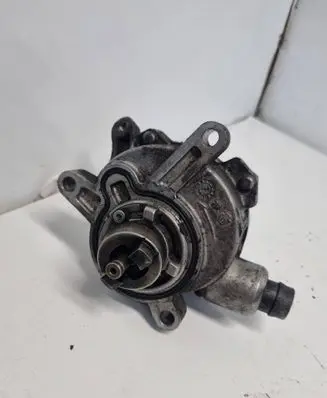 Volvo V50 Vacuum pump 30731825