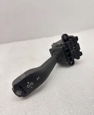 BMW 7 E38 Indicator stalk 8363668M 011040102