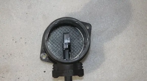 Volvo V70 Mass air flow meter 0280218088 8670115