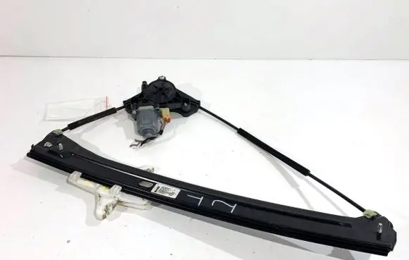 Volkswagen Touran III Rear door window regulator with motor 5TA839461B