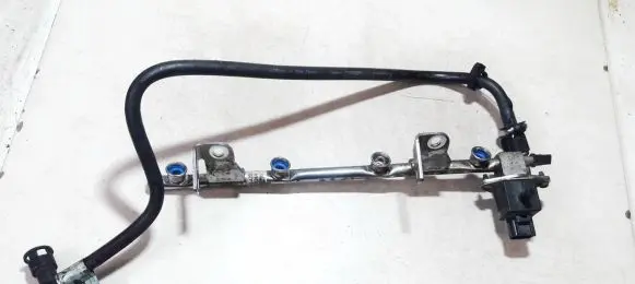 Ford Escort Fuel main line pipe