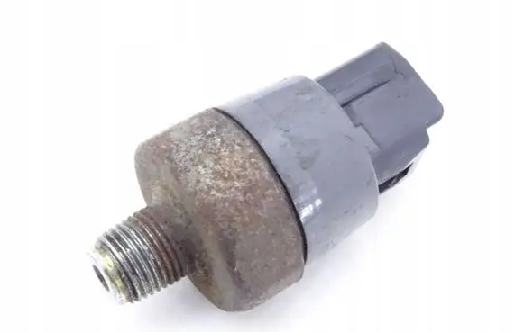 Toyota Previa (XR30, XR40) II Oil pressure sensor 