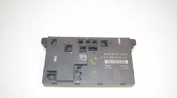 Mercedes-Benz E W211 Door control unit/module 2118702085