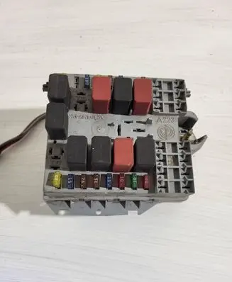 Alfa Romeo 147 Fuse box set 46558760