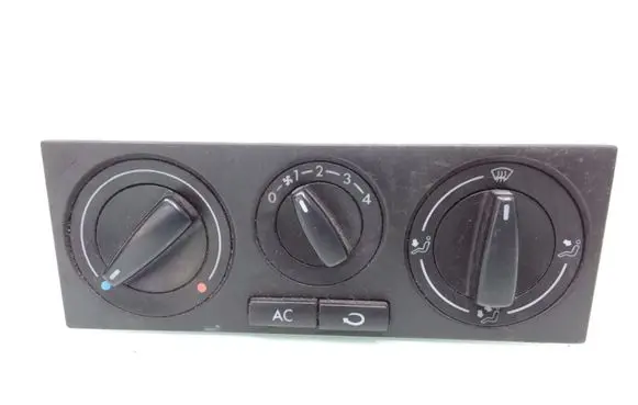 Volkswagen Golf IV Climate control unit 1J0820045F