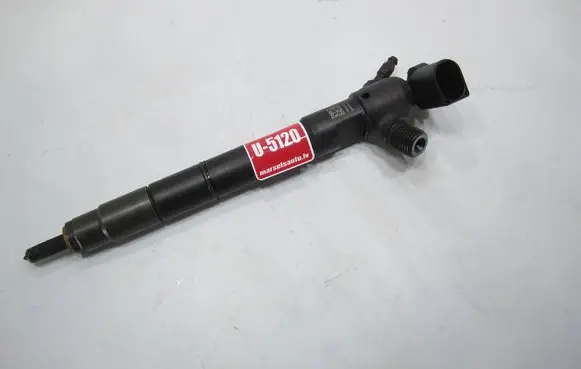 Skoda Octavia Mk3 (5E) Fuel injector 04L130277D