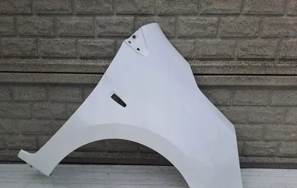 Mitsubishi Space Star Fender ppmitspcstr2