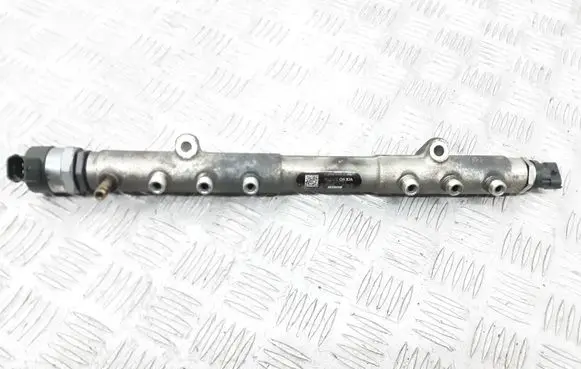 Volvo V50 Fuel main line pipe 30757146 30750409