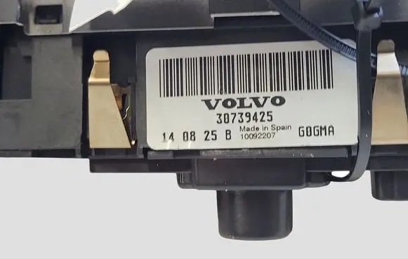 Volvo V40 Light switch 30739425