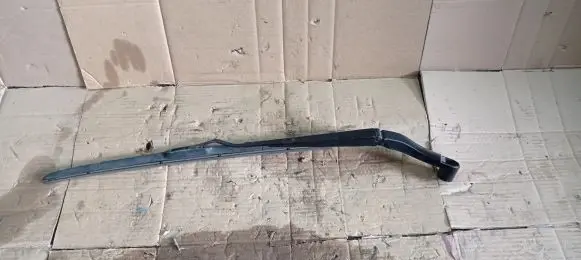 Chevrolet Camaro Front wiper blade arm 23360286