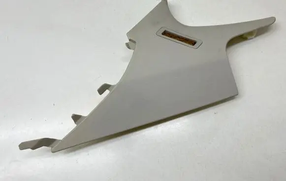 Mercedes-Benz C W204 (C) pillar trim A2046900625 A047563