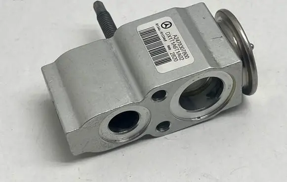 Mercedes-Benz A W177 Air conditioning (A/C) expansion valve A2478307800 DX1T1A6T1A02