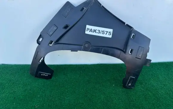 Renault Zoe Front bumper mounting bracket 620439075R