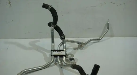 Nissan Qashqai J12 Engine coolant pipe/hose 