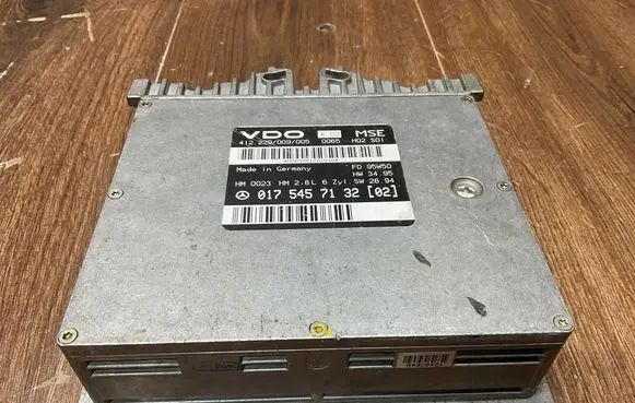 Mercedes-Benz C W202 Engine control unit/module ECU 0175457132