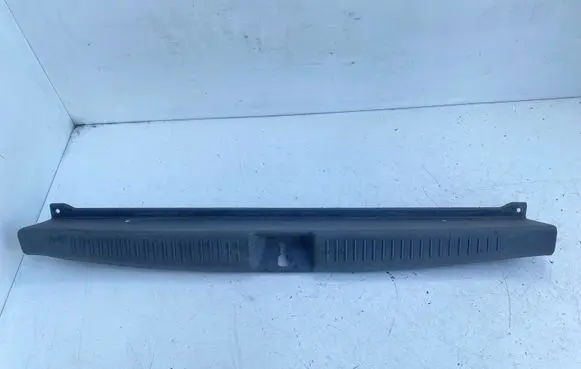 Toyota Avensis T220 Trunk/boot sill cover protection 5838705060