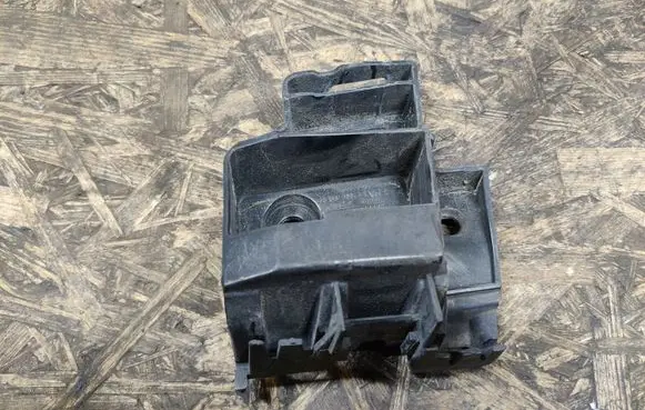 Volkswagen Golf VI Rear bumper mounting bracket 5K6807394A
