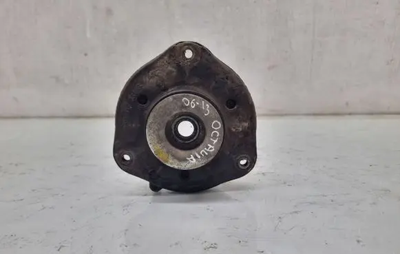 Skoda Octavia Mk2 (1Z) Front upper strut mount 1K0412331C