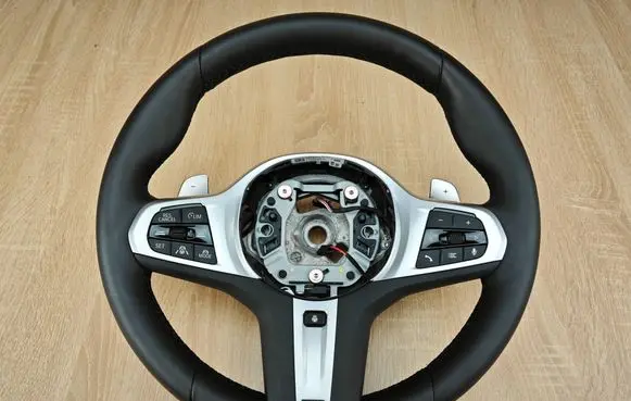 BMW 5 G30 G31 G38 Steering wheel 8746166