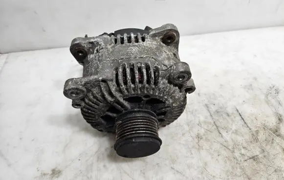 Volkswagen PASSAT B6 Generator/alternator 021903026L