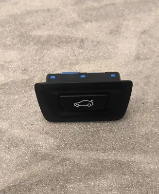 BMW 7 F01 F02 F03 F04 Tailgate opening switch 9162643 549584011
