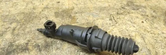 Citroen C5 Clutch slave cylinder 