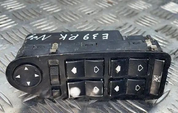 BMW 5 E39 Electric window control switch 61316904301
