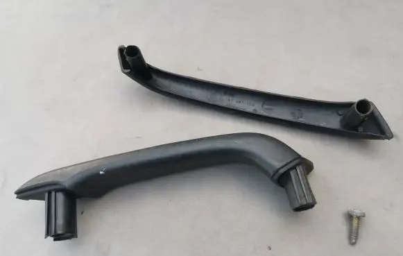 Volkswagen Jetta II Front door interior handle trim 191867180