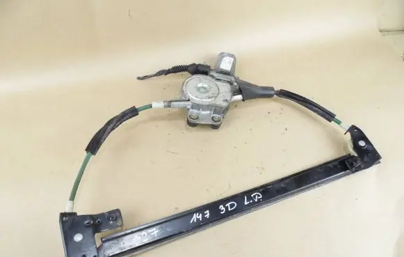 Alfa Romeo 147 Front door window regulator with motor 46751871 18072003 00228