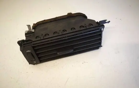 Volvo V70 Dashboard side air vent grill/cover trim 
