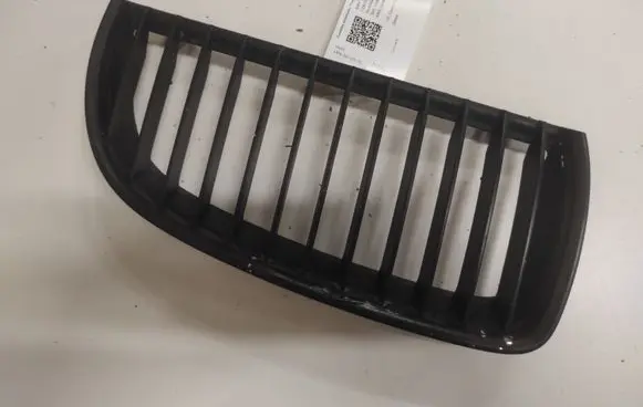 BMW 3 E90 E91 Front bumper upper radiator grill 224059